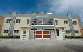 Ljenj Apartelle Near Clark Airport